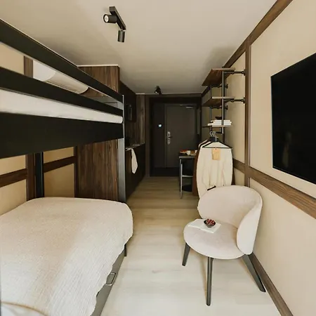 דירה Room With Bunkbed *